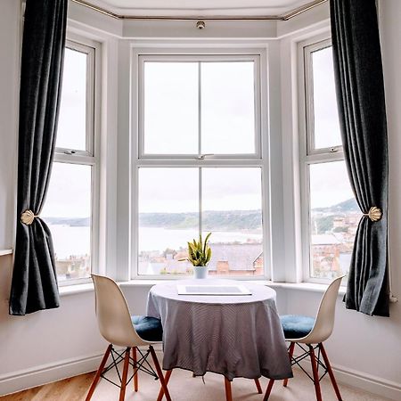 Seascape Scarborough Stunning Seaview Holiday Home Apartment Extérieur photo