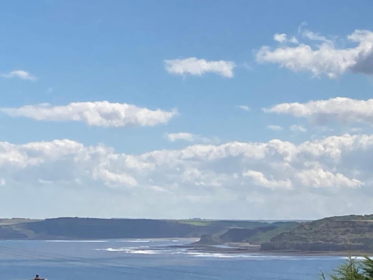 Seascape Scarborough Stunning Seaview Holiday Home Apartment Extérieur photo
